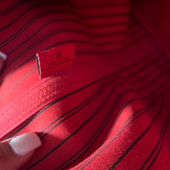 Authentic Louis Vuitton Neverfull GM red interior bag only - Picture 3 of 7